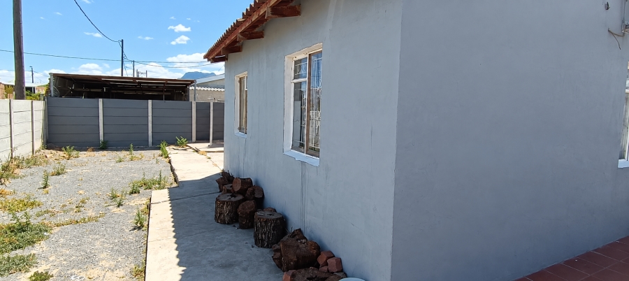 1 Bedroom Property for Sale in Avian Park Western Cape